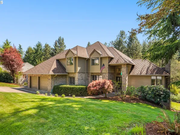2896 Tolkien Ln, Lake Oswego, OR 97034
