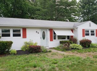 53 Treetop Ave, Springfield, MA 01118