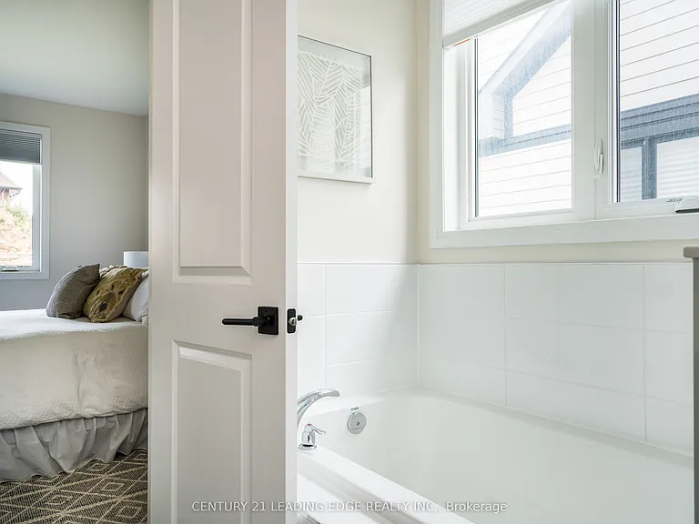 102 Reed Way — Photo 21