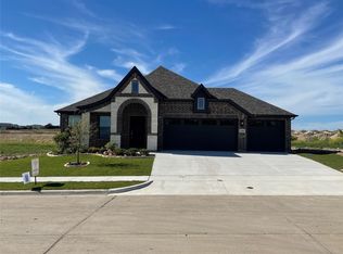 1908 Lake Tahoe Ln, Cleburne, TX 76033