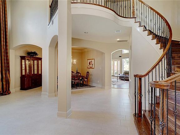 3rd image of 4712 Fairbank Ln