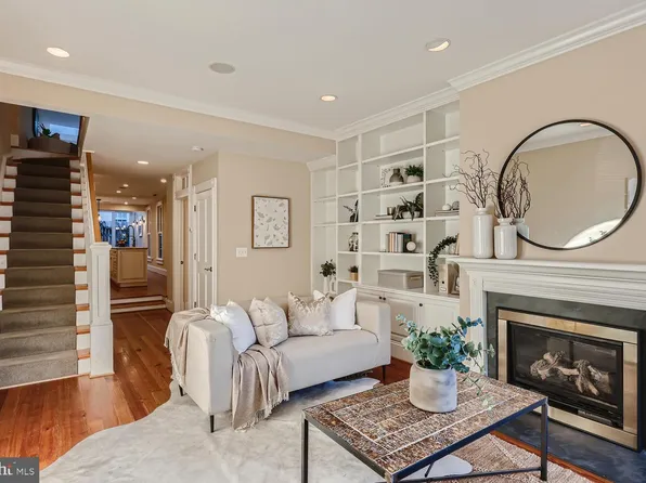 827 William St, Baltimore, MD 21230