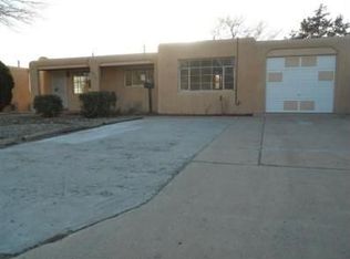 1829 Moon St NE, Albuquerque, NM 87112