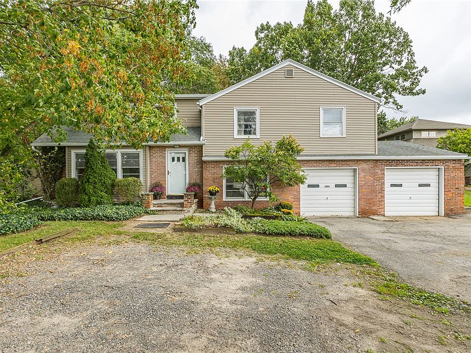 1st image of 1359 Long Pond Rd