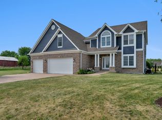 2821 Ninovan Ln, Minooka, IL 60447