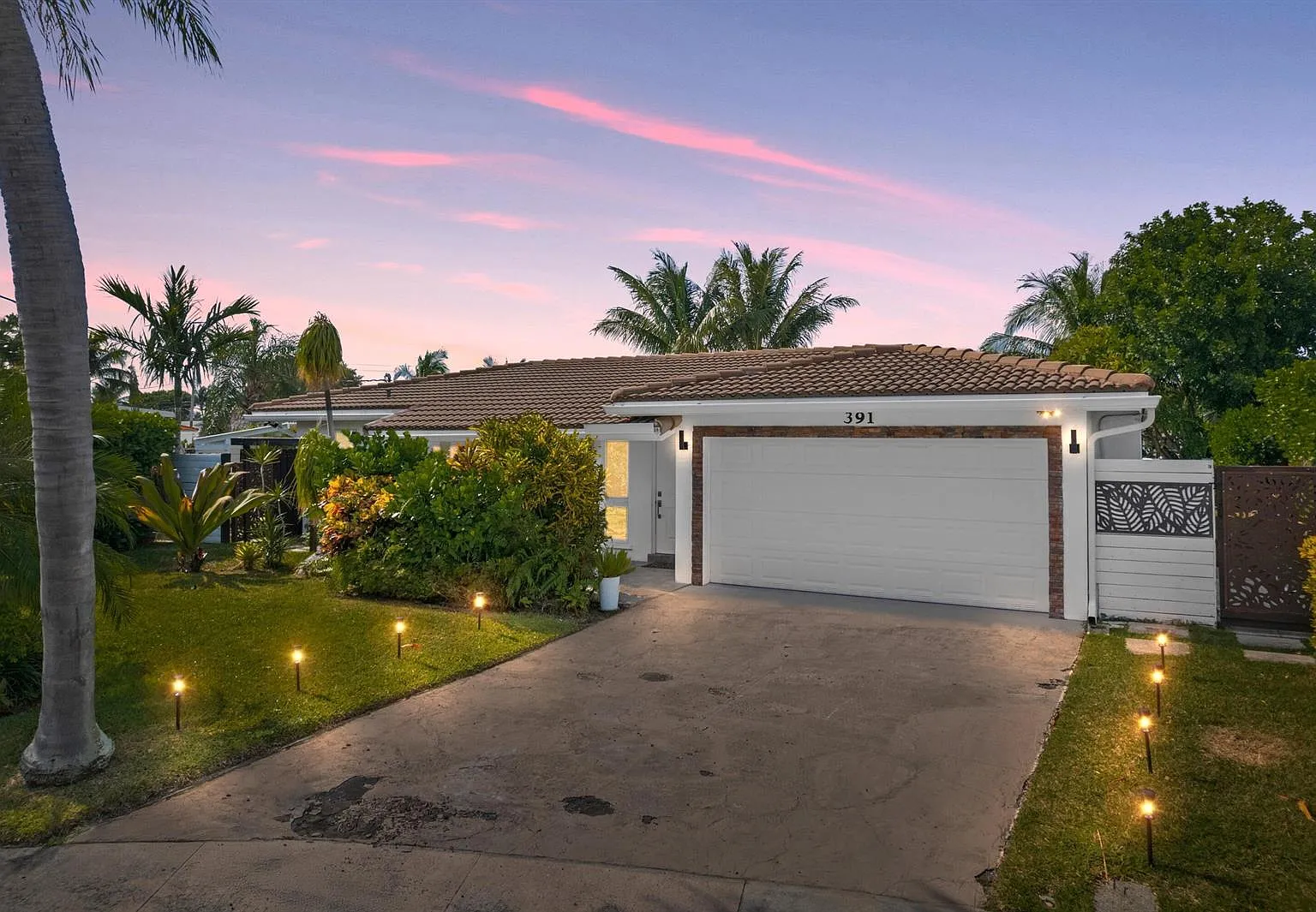 3 bed, 3.0 bath, 1700 sqft, $8,000 — Photo 1