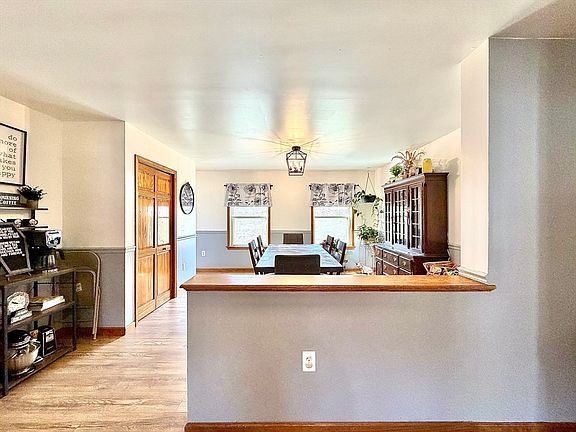 4th image of 261 Greenwich Rd
