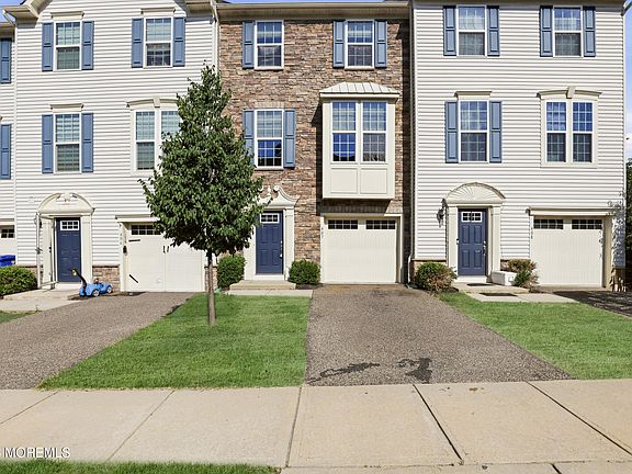 2nd image of 407 Susquehanna St #1207