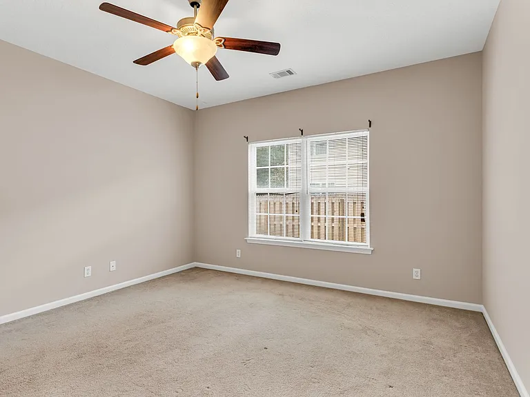 13 Cypress Ln — Photo 13