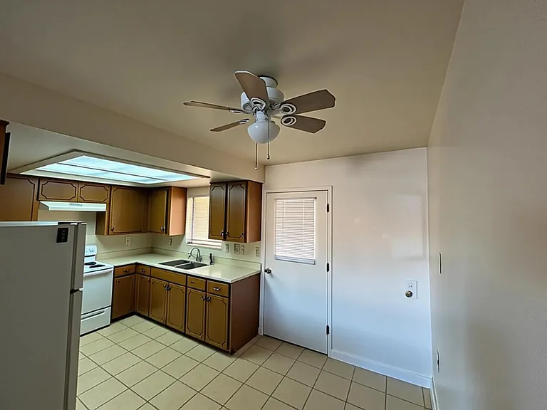 4359 E Butte Dr #B — Photo 4