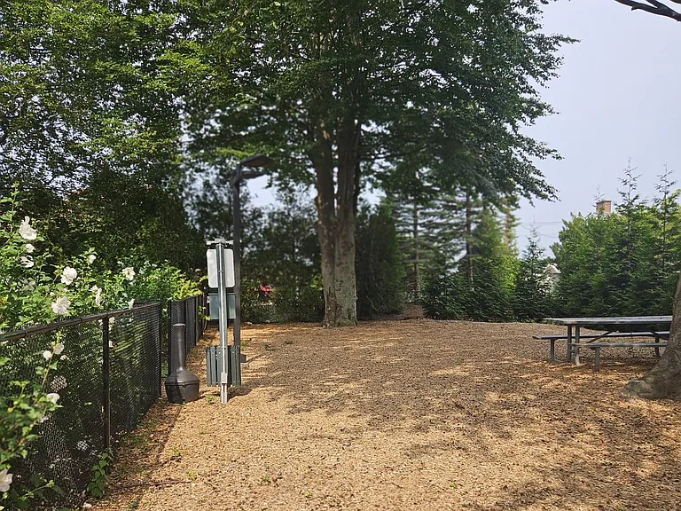 100C Danbury Rd #2K — Photo 13