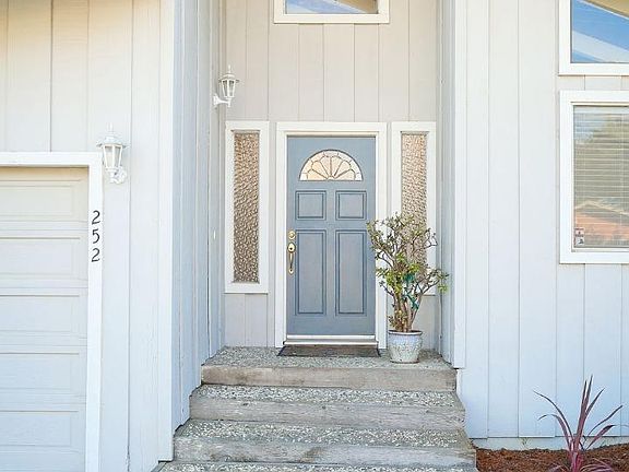 3rd image of 252 Shoreview Dr