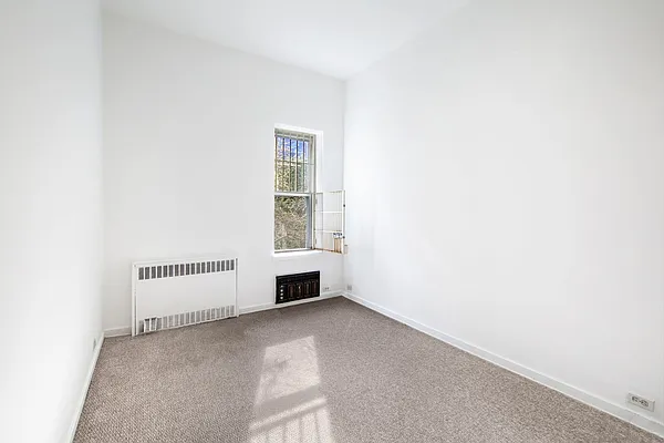 Sold by Compass | media 6