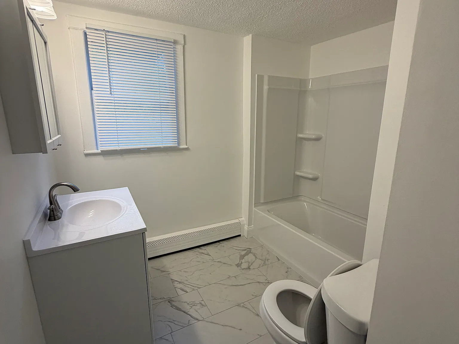 3 bed, $3,400 — Photo 3