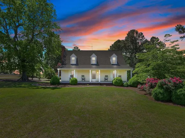 105 Piney Grove Rawls Rd, Fuquay Varina, NC 27526