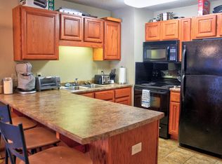 535 Boulder Dr APT 412, Hermantown, MN 55811