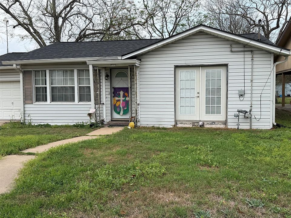 1st image of 531 E Houston St