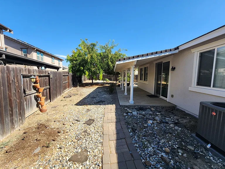 936 Haycastle Ct — Photo 36