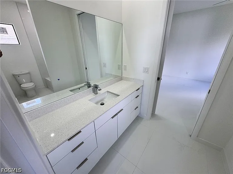 2113 NW 41st Ave — Photo 11