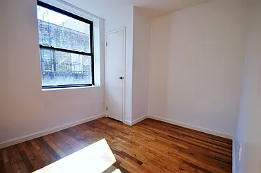 Rented by CITY SKYLINE REALTY INC