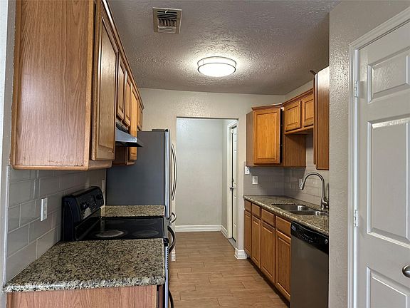 5th image of 12606 Monaco Rd