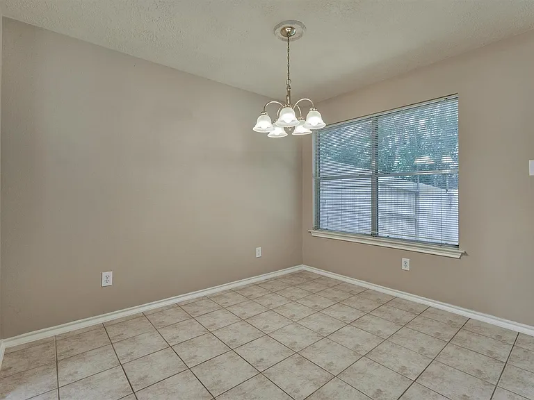 231 Blushwood Pl — Photo 14