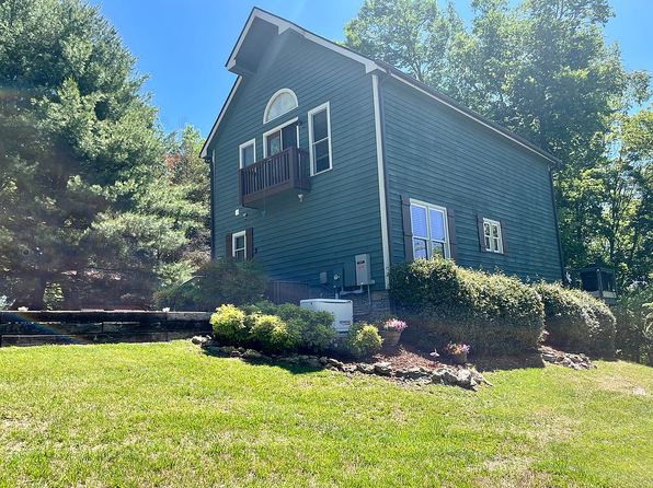 105 Bay Dr