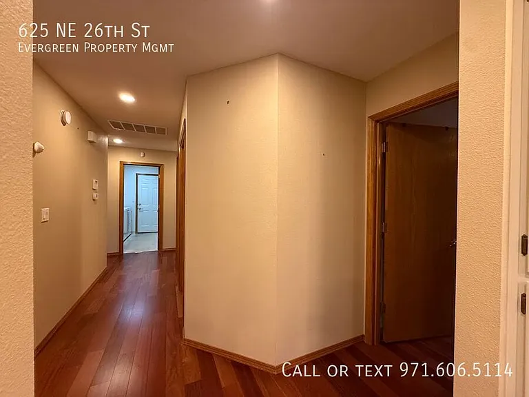625 NE 26th St — Photo 13