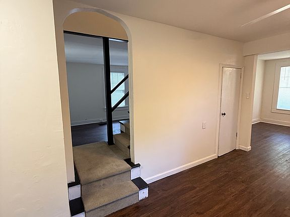 5th image of 370 Waterville Street
