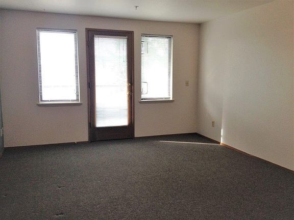 5th image of 4016 8th Ave NE #04a2960c3
