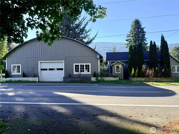 2071 Valley Hwy 9, Deming, WA 98244