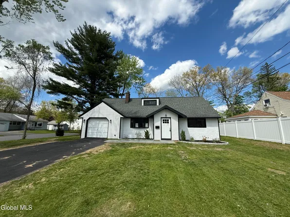 35 Knob Hill Road, Albany, NY 12211