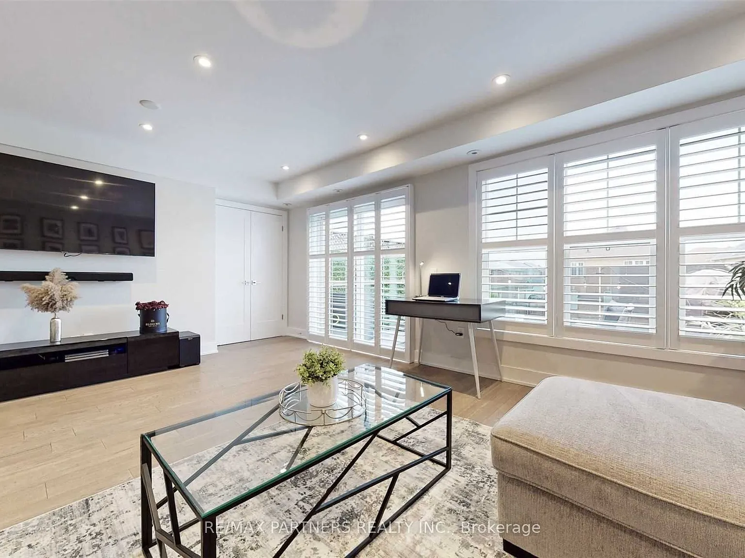 2 bed, $2,900 — Photo 4