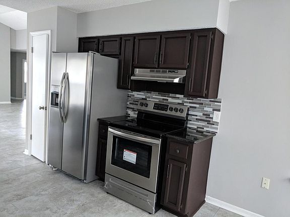 5th image of 6944 Cane Grass Ln E