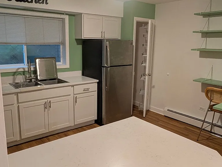 6361 N Paulina St #1B — Photo 11