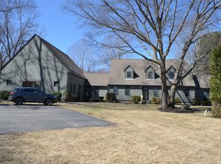 10 Montrose Dr, Stratham, NH 03885