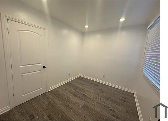 237 E Anaheim St #3 — Photo 10