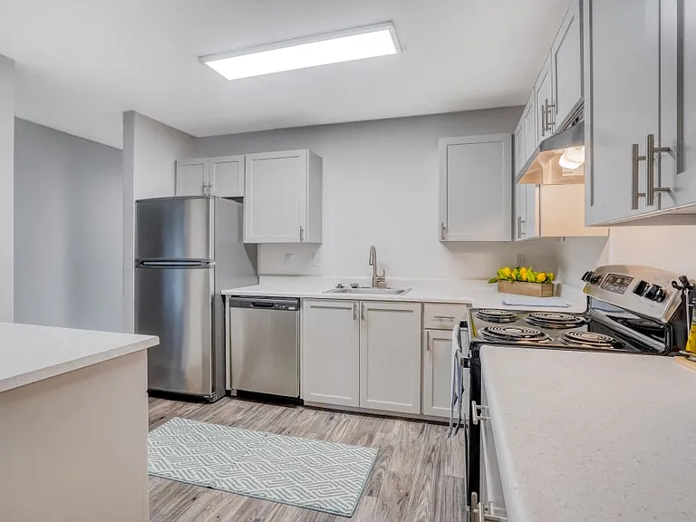 Woodspring Apt — Photo 11