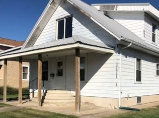 15 N 11th Ave, Marshalltown, IA 50158