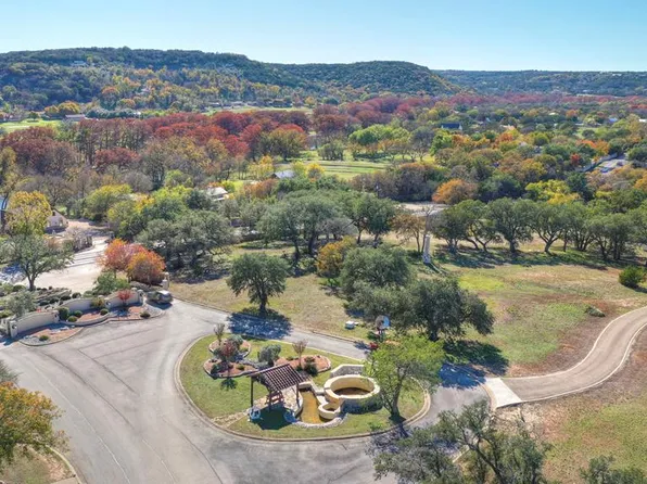 102 Cypress Estates Pkwy, Ingram, TX 78025