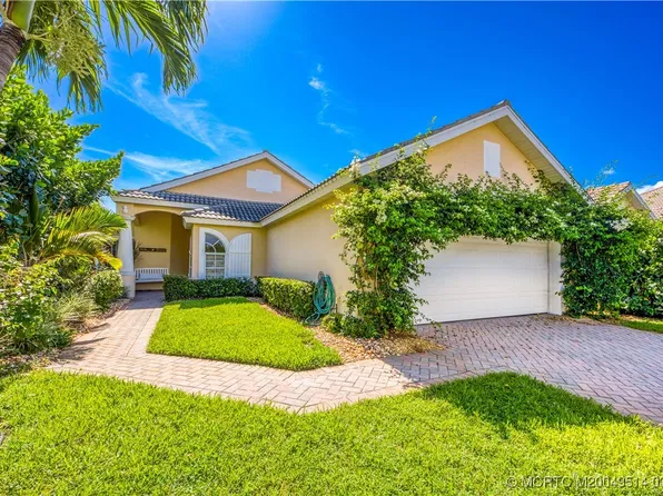 12175 SE Banner Lake Cir, Hobe Sound, FL 33455