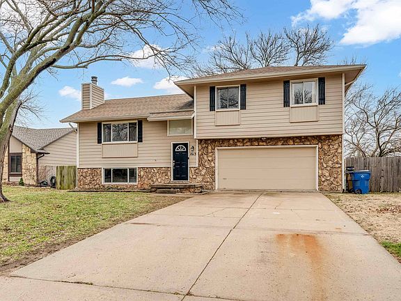 2nd image of 1613 E Brendonwood Rd