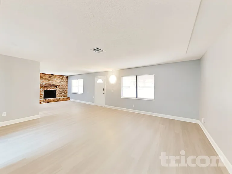 4905 Leprechaun Way — Photo 8