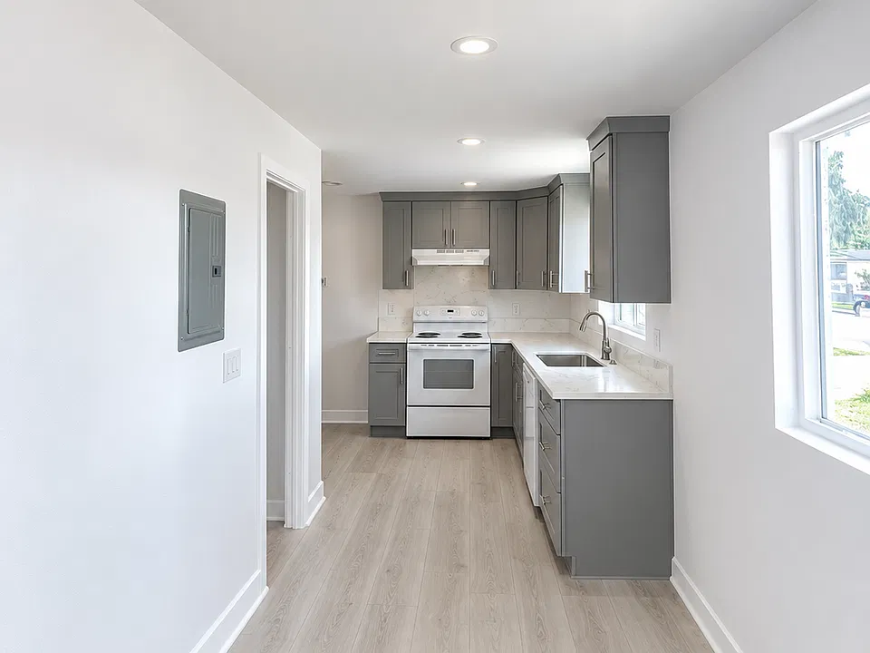 403 S Western Ave #2