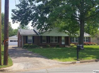 11203 Crestfield Dr SE, Huntsville, AL 35803