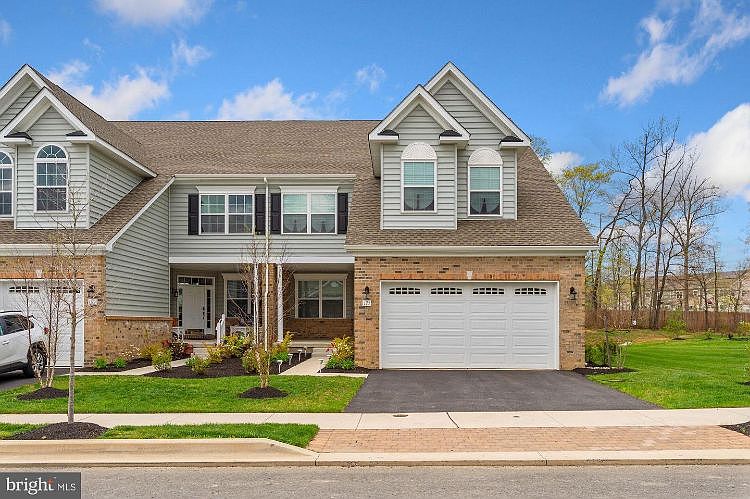 1st image of 171 Sirius Dr