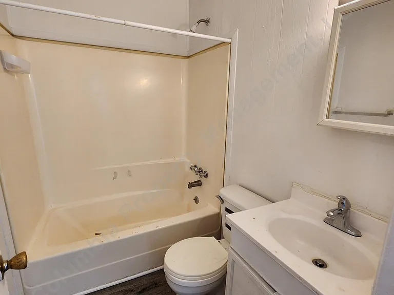 4516 Bluff Rd — Photo 10