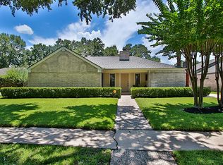 15823 Sandy Hill Dr, Houston, TX 77084