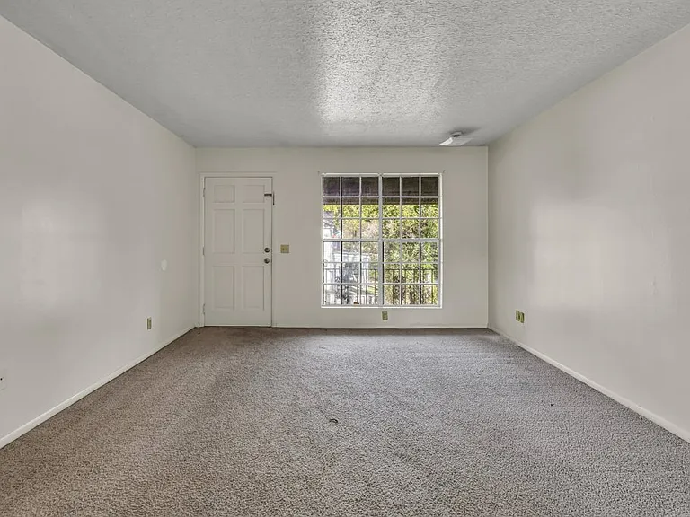 26944 E Main St #17 — Photo 4