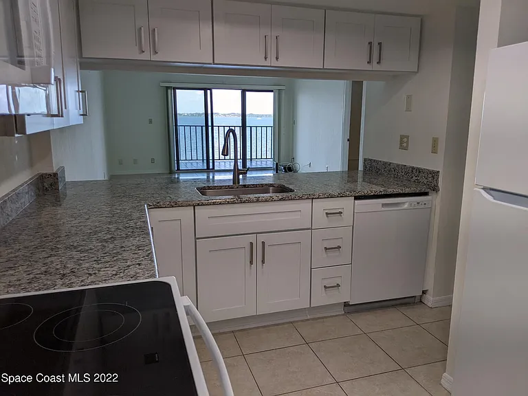 3220 River Villa Way #142 — Photo 4